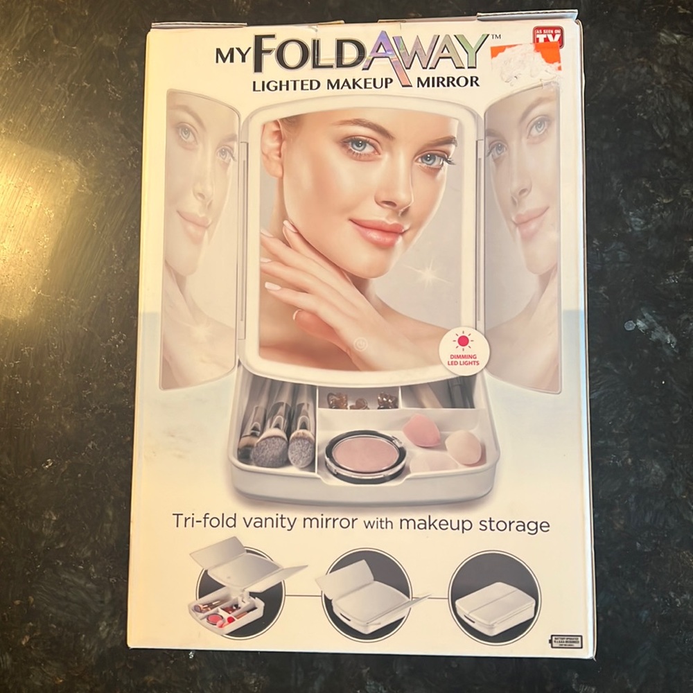My Foldaway vanity mirror ❤️
